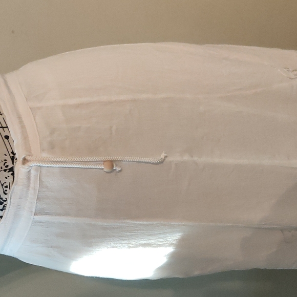 16/18 embroidered maxi skirt - Picture 2 of 4